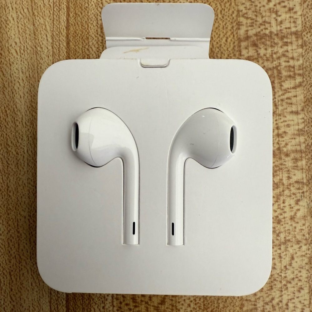 NIB - Apple Wired EarPods (2nd pair)